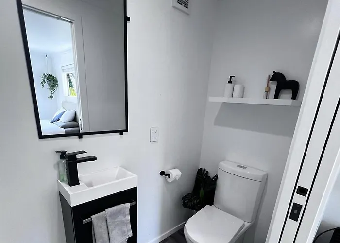 Apartment Secluded Okareka Views, Spa, Deck In *