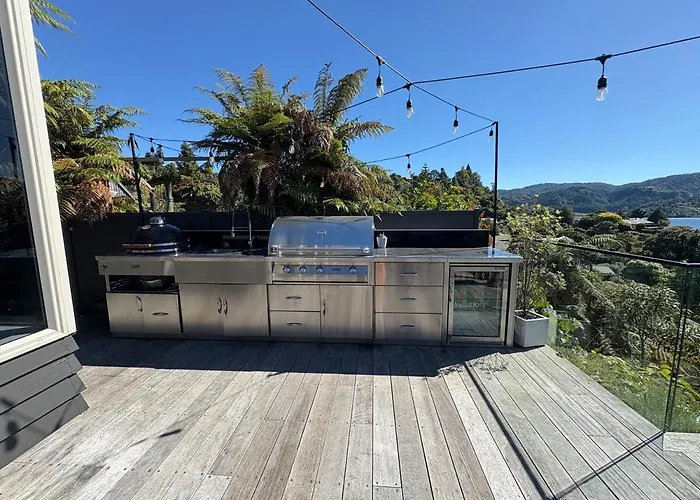 Apartment Secluded Okareka Views, Spa, Deck In Rotorua